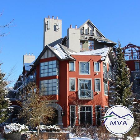 Alpenglow Lodge By Mva Whistler Exterior foto