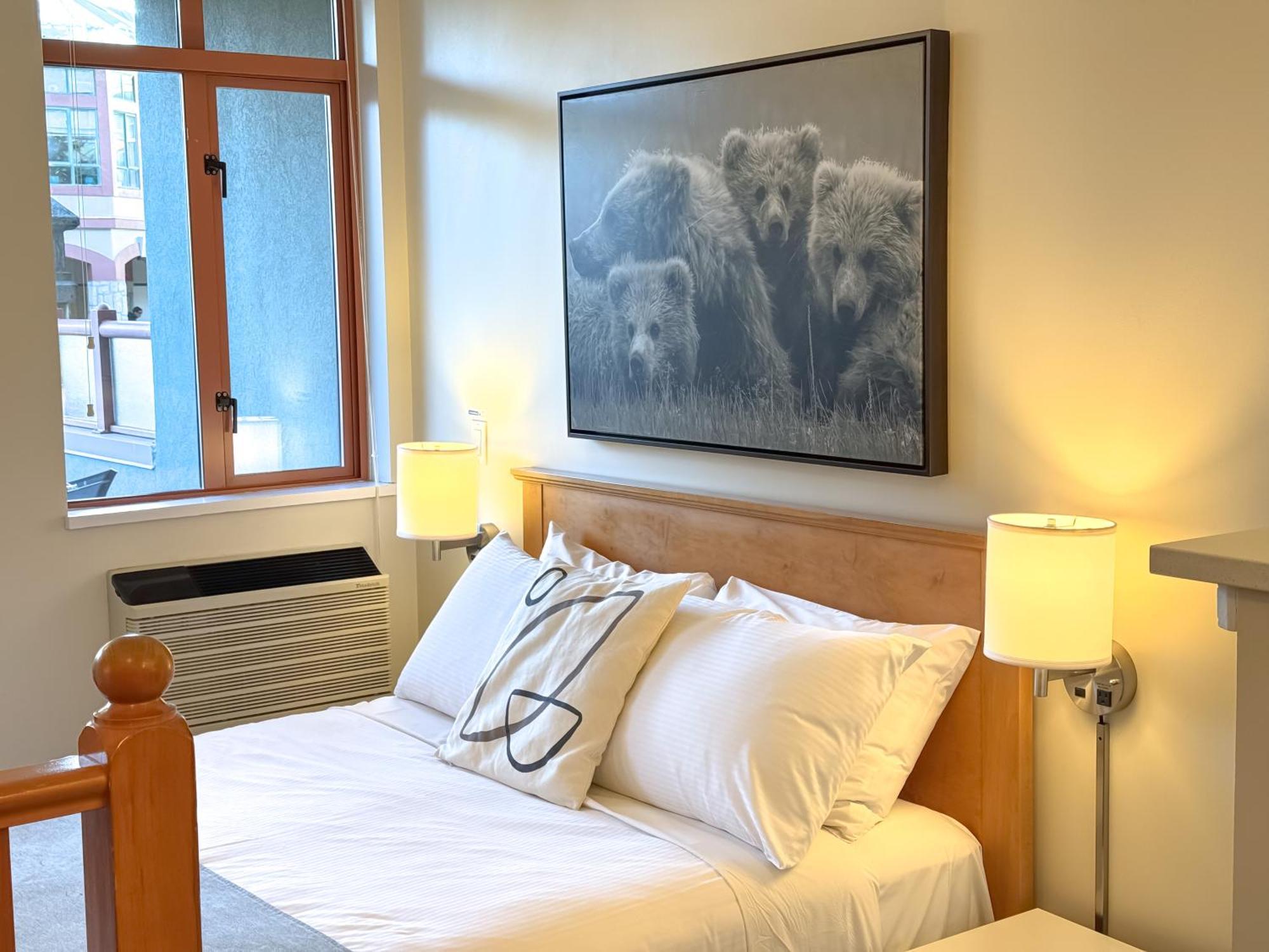 Alpenglow Lodge By Mva Whistler Exterior foto